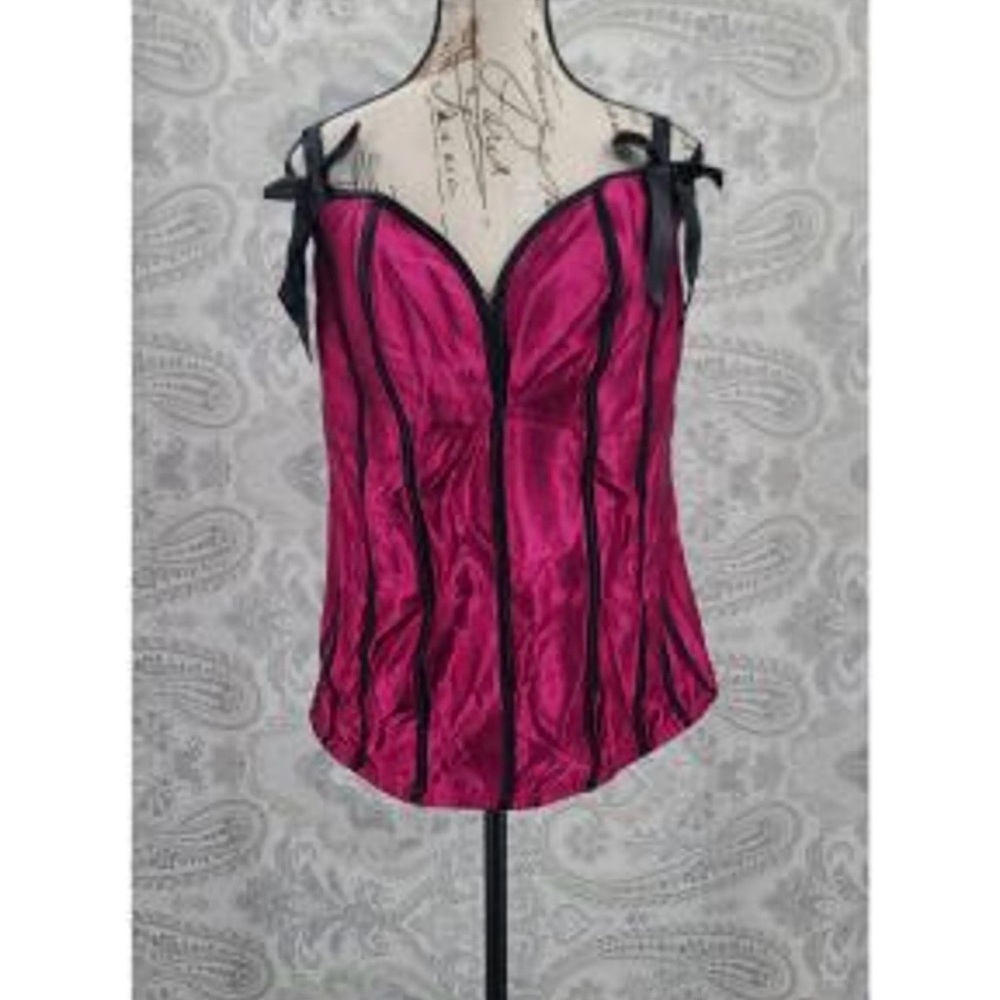 Cacique Fuchsia and Black Women's corset!!
